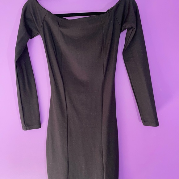 Sirens Seductions - off the shoulder black bodycon - Picture 2 of 4